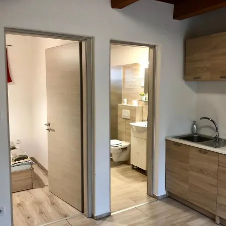 Lena Vendeghaz 3* Balatonberény