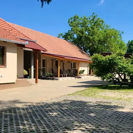 Guest house Lena Vendeghaz